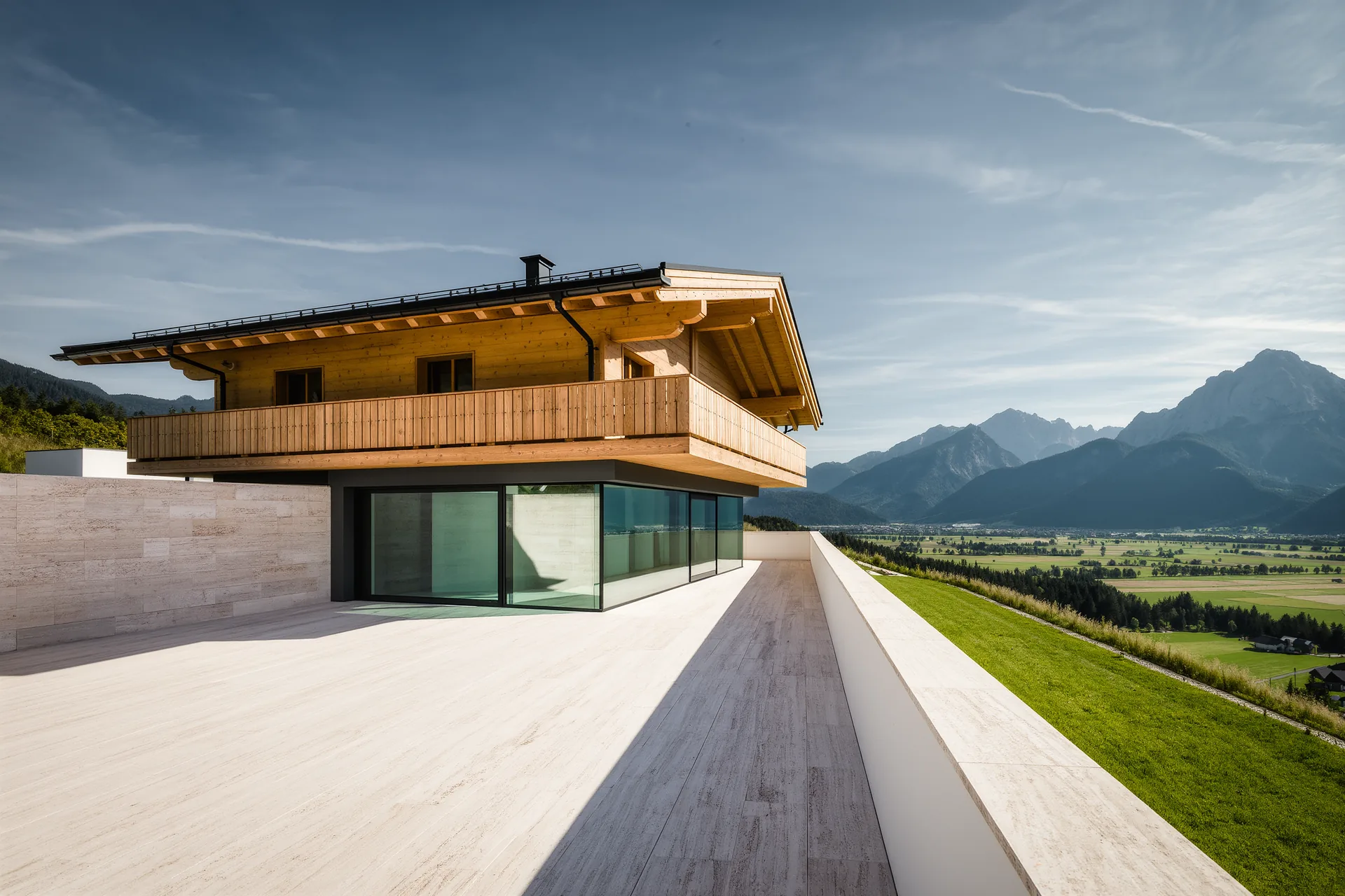 Österreich oder andere Alpenregionen: Was den Immobilienmarkt besonders macht